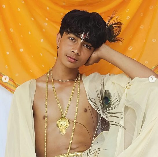 Divine Krishna Cosplay Significance 1