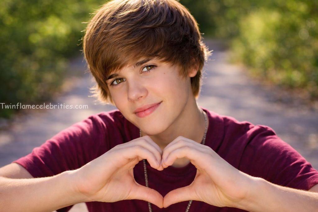 Justin Bieber Hairstyles: Ultimate Style Icon